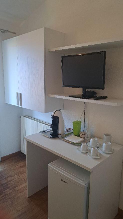 올비아 Il Profumo Di Ginestre B&B 외부 사진