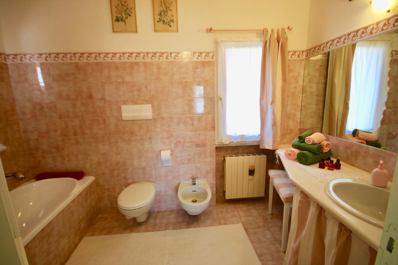 올비아 Il Profumo Di Ginestre B&B 외부 사진