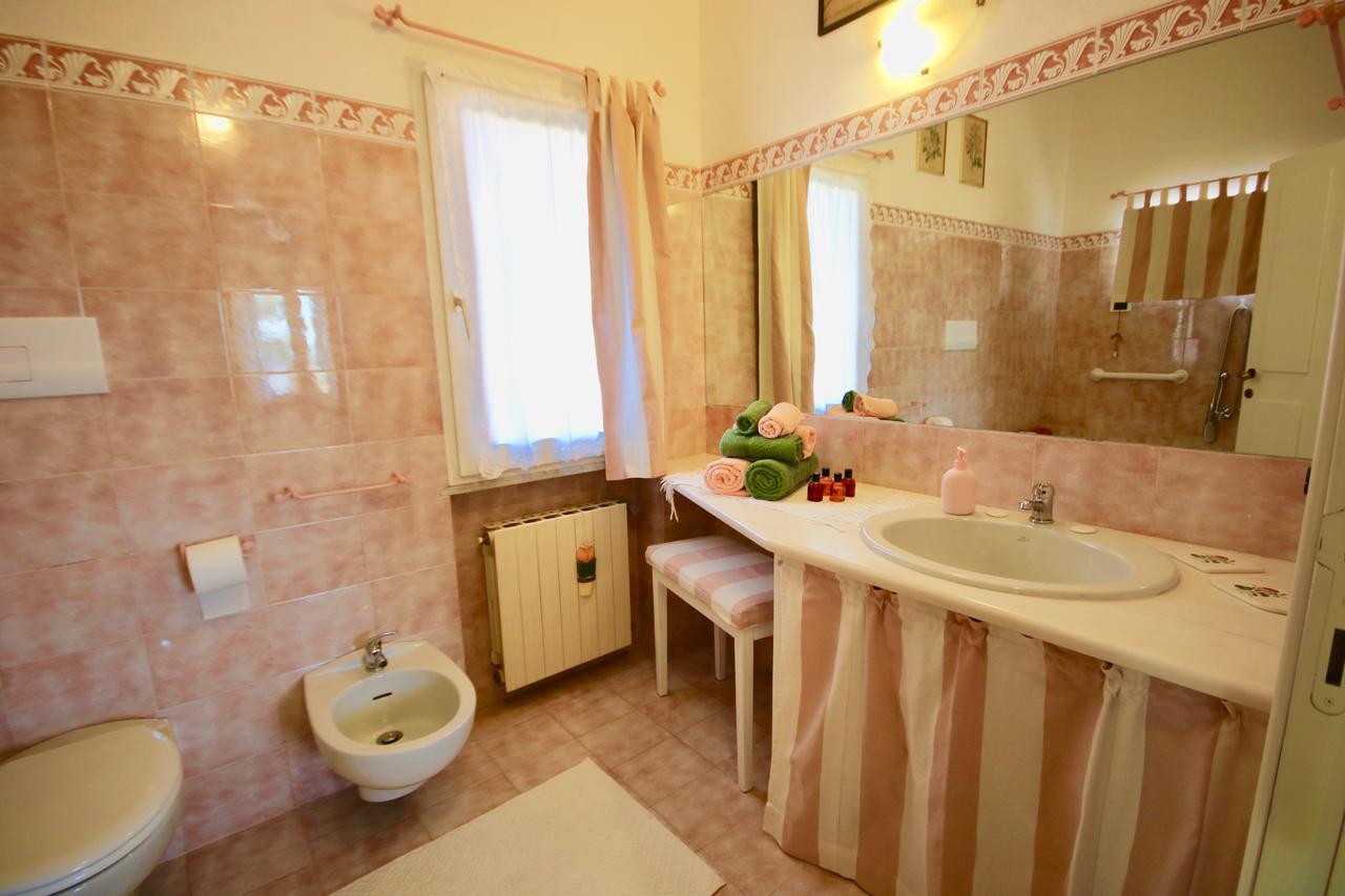 올비아 Il Profumo Di Ginestre B&B 외부 사진